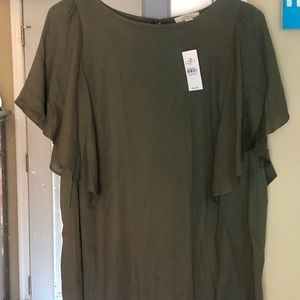 Olive green NWT Loft top w/ flutter sleeves Large